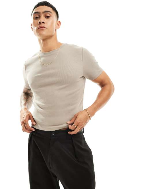 ASOS DESIGN – Körperbetontes, geripptes Basic-T-Shirt in Steinbeige mit kurzem Schnitt
