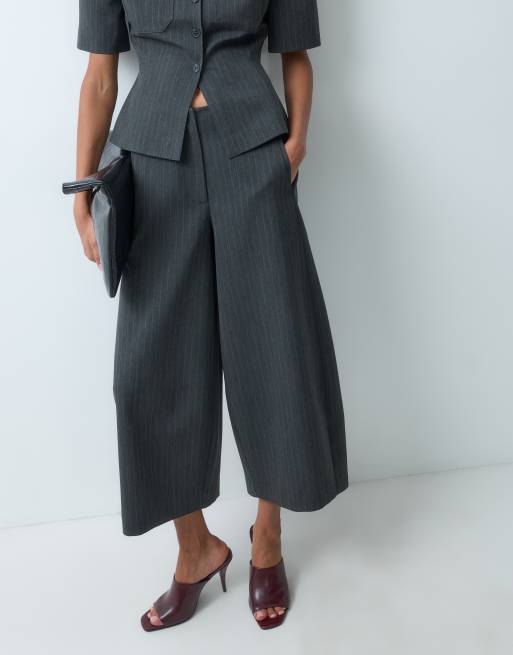 ASOS DESIGN korta barrel-byxor med skräddad passform i kolgrått, 5 av 5