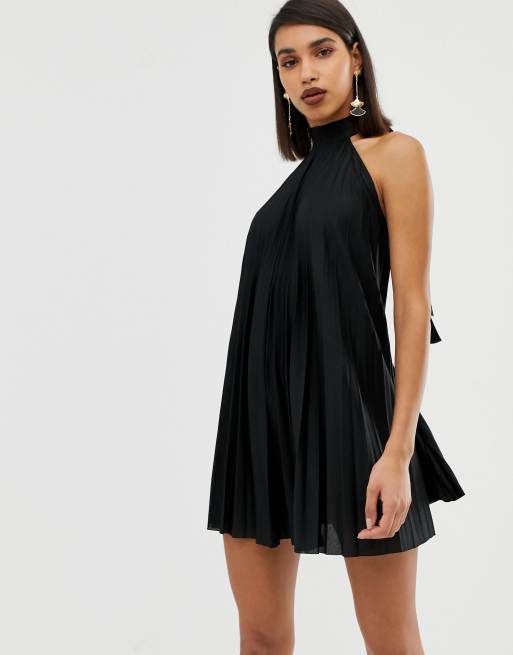 ASOS DESIGN - Korte geplooide halter-jurk met open achterkant | ASOS