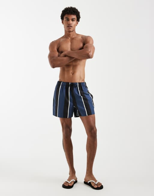 ASOS DESIGN - Korte gestreepte zwemshort in marineblauw en zwart, 2 van 5