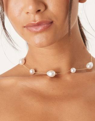 ASOS DESIGN - Korte ketting met grote imitatieparels in goudkleur