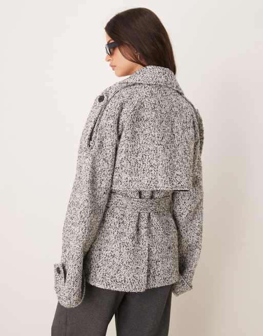 ASOS DESIGN - Korte nette trenchcoat met geborstelde textuur en riem in grijs, 2 van 4