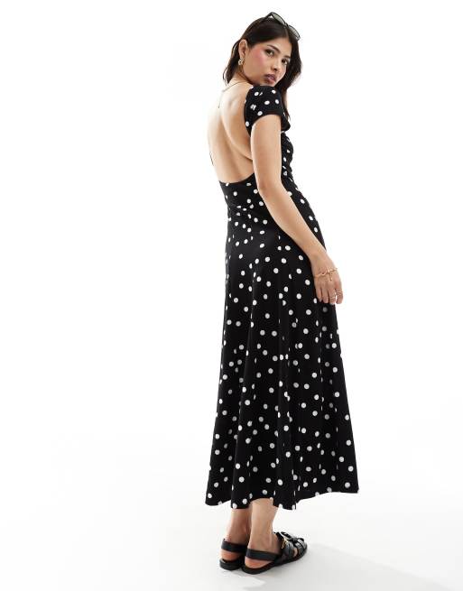 ASOS DESIGN - Kortærmet maxikjole med lav ryg og hvide polkaprikker i sort, 3 af 4