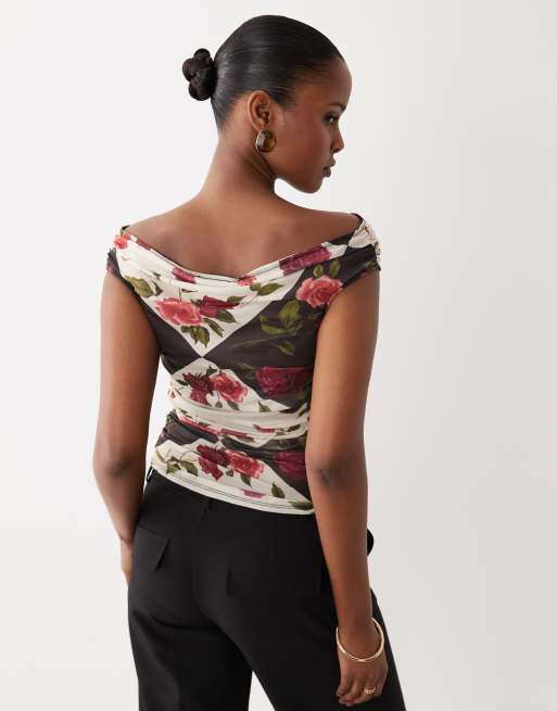 ASOS DESIGN - Kortærmet offshoulder-top med rynker og patchwork-blomstermønster i mesh, 4 af 4