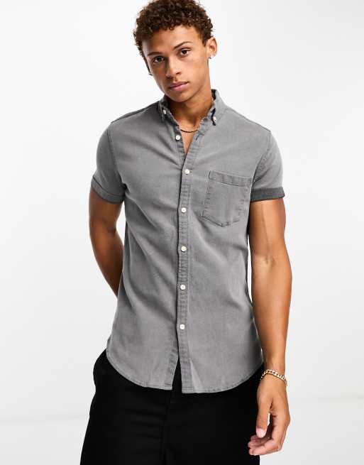 ASOS DESIGN – Koszula jeansowa z krótkimi rękawami o dopasowanym kroju ze stretchem w kolorze spranej czerni