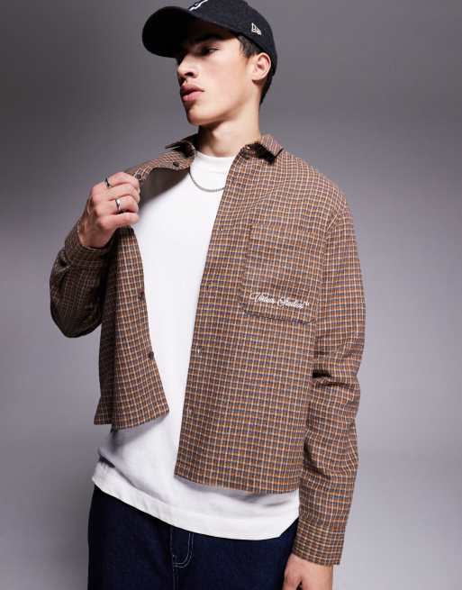 ASOS DESIGN – Koszula o pudełkowym kroju i wełnianym wyglądzie w brązową kratkę z haftem na piersi