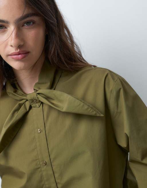 ASOS DESIGN koszula z wiązaniem pod szyją w kolorze oliwkowym, 2 z 5