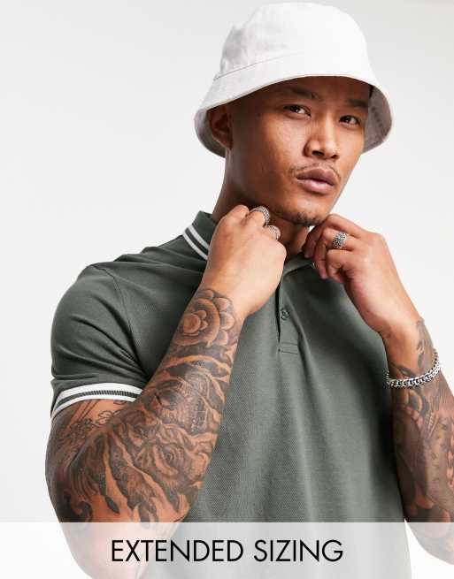 ASOS DESIGN – Koszulka polo z piki w kolorze khaki z ozdobną lamówką – MGREEN