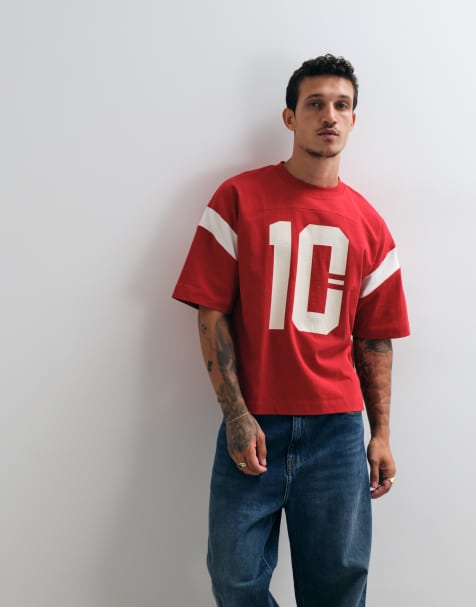 ASOS DESIGN kraftig boxig oversize-t-shirt med 10-grafik och paneler i rött och vitt - view 1