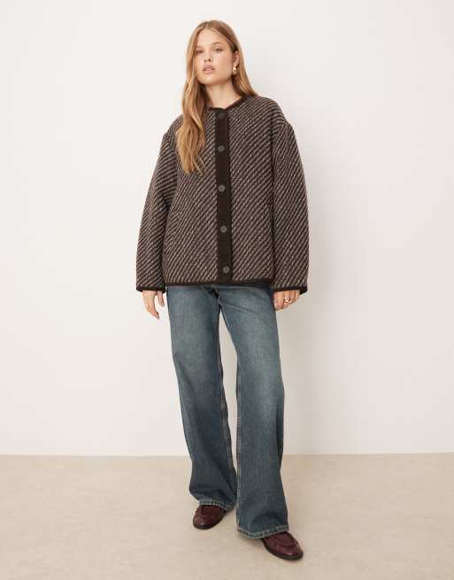 ASOS DESIGN – Kragenlose Jacke mit Fischgrätmuster in Blau und Burgunderrot, 3 von 4