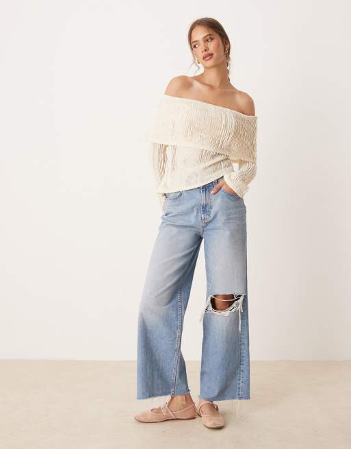 ASOS DESIGN – Krämvit, virkad, halvskir bardot-topp med asymmetrisk fåll, 3 av 4