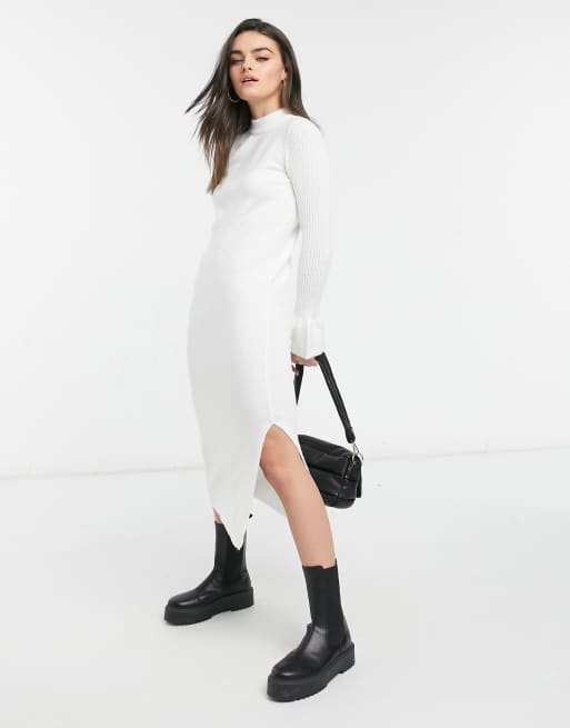 ASOS DESIGN – Kremowa dzianinowa sukienka z rękawem typu dzwon