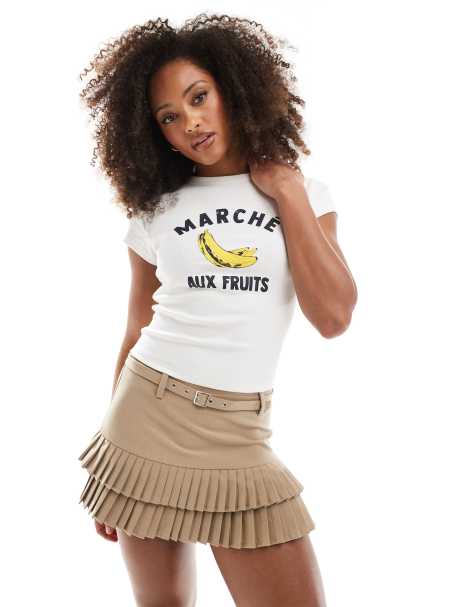 ASOS DESIGN – Kremowa krótka koszulka z nadrukiem banana - view 1