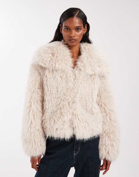 ASOS DESIGN – Kremowa krótka kurtka ze sztucznego futra - view 1