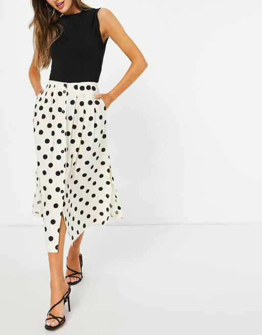 ASOS DESIGN – Kremowa spódnica midi z guzikami, ozdobnymi głębokimi kieszeniami i wzorem w czarne grochy