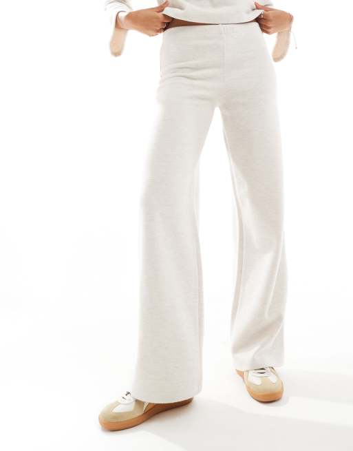 ASOS DESIGN – Kremowe bardzo miękkie spodnie, część zestawu, 3 z 5