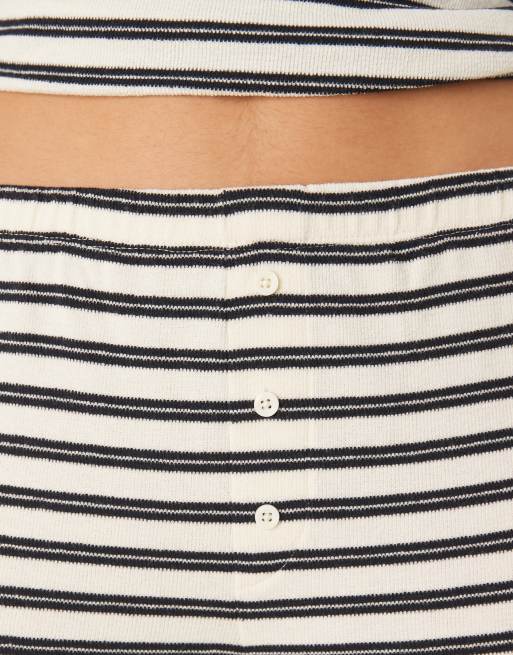 ASOS DESIGN – Kremowe fakturowane spodnie z szerokimi nogawkami w paski, 4 z 5