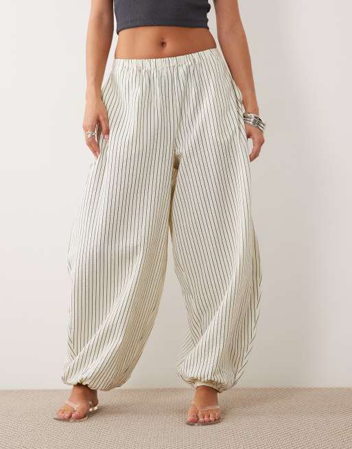 ASOS DESIGN – Kremowe szorty o bufiastym kroju w paski, część zestawu, 4 z 4