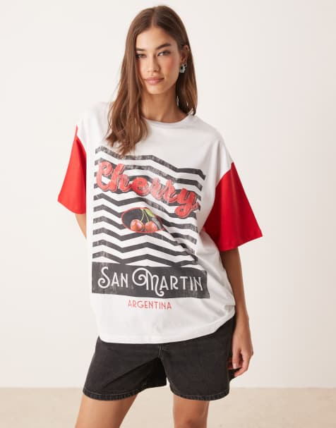 ASOS DESIGN – Kremowo-czerwony T-shirt oversize z nadrukiem w wiśnie - view 1