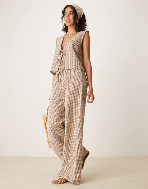 ASOS DESIGN wide leg pull on trouser in buttermilk gingham