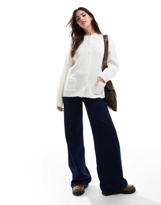 ASOS DESIGN – Kremowy dzianinowy kardigan oversize z kieszeniami, 2 z 4