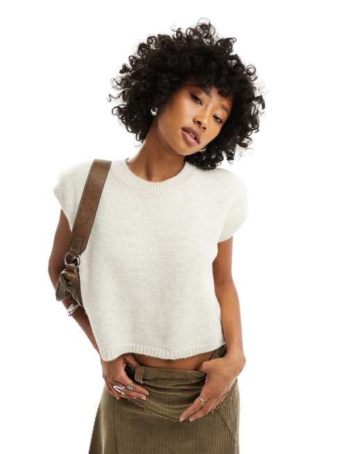 ASOS DESIGN – Kremowy dzianinowy top z poduszkami na ramionach