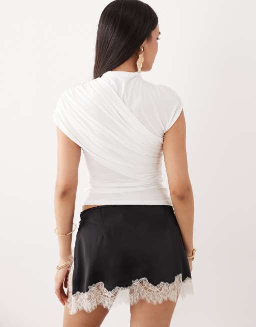 ASOS DESIGN – Kremowy przylegający top z marszczeniem i drapowaniem, 4 z 4