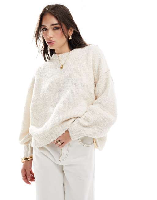 ASOS DESIGN – Kremowy sweter z dzianiny boucle z okrągłym dekoltem, 4 z 4