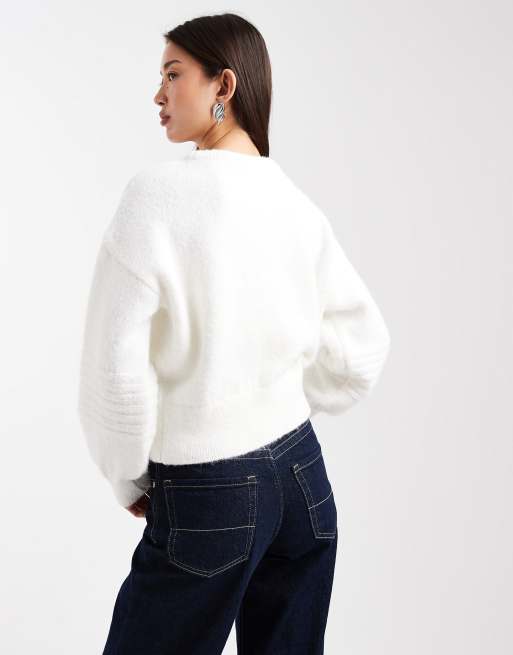 ASOS DESIGN – Kremowy sweter z ozdobnym ściegiem i wcięciem w talii, 4 z 4