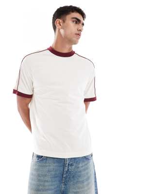ASOS DESIGN – Kremowy T-shirt o luźnym kroju z kontrastowymi detalami - view 1