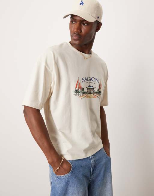 ASOS DESIGN – Kremowy T-shirt o pudełkowym kroju oversize z grafiką z motywem krajobrazu
