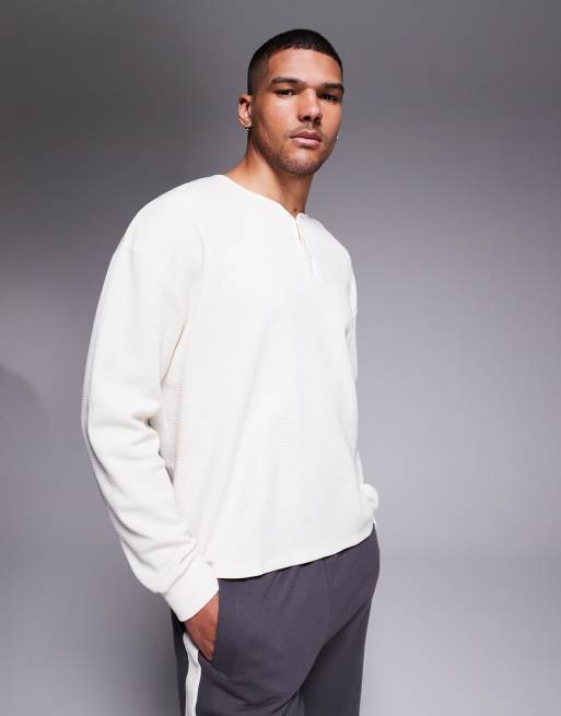 ASOS DESIGN – Kremowy T-shirt o waflowej strukturze i pudełkowym kroju oversize z dekoltem henley i długimi rękawami