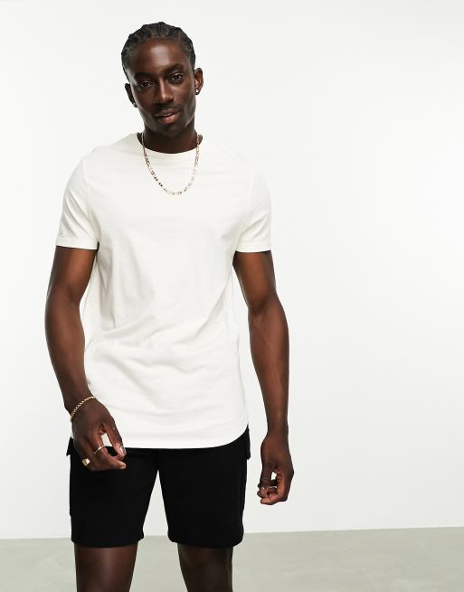 ASOS DESIGN – Kremowy T-shirt o wydłużonym fasonie z rozcięciami po bokach