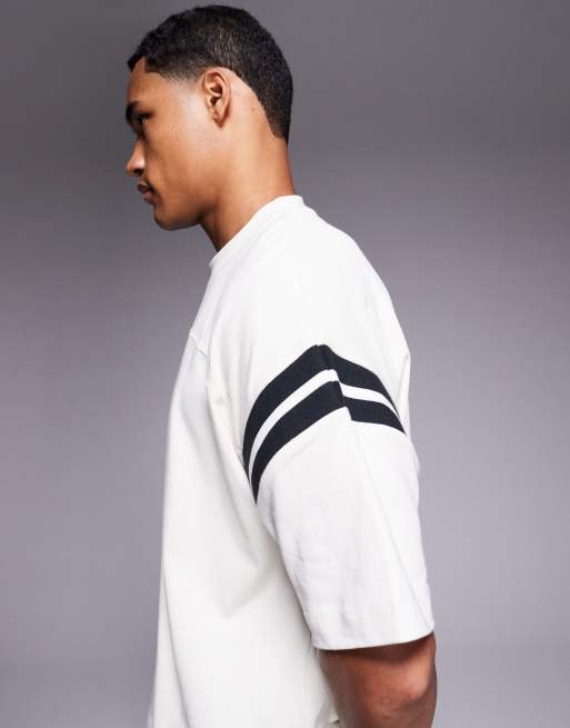 ASOS DESIGN – Kremowy T-shirt oversize o pudełkowym kroju ze wstawkami, 5 z 5