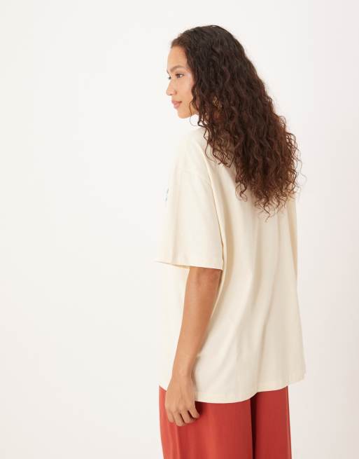 ASOS DESIGN – Kremowy T-shirt oversize z motywem pomidorów, 3 z 4