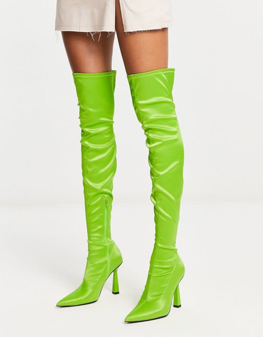 FhyzicsShops DESIGN – Krista – Zielone satynowe buty na obcasie z elastyczną cholewką