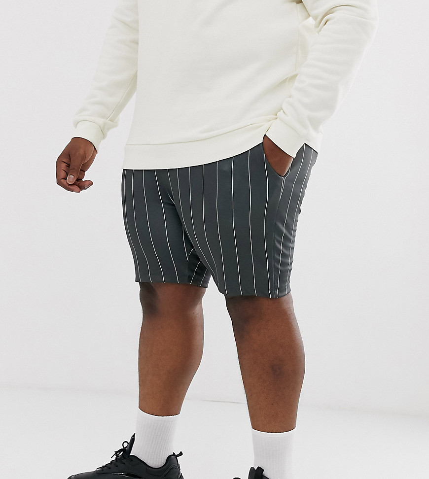 ASOS DESIGN – Kritstrecksrandiga jersey-shorts i plusstorlek med extra smal passform-Grå