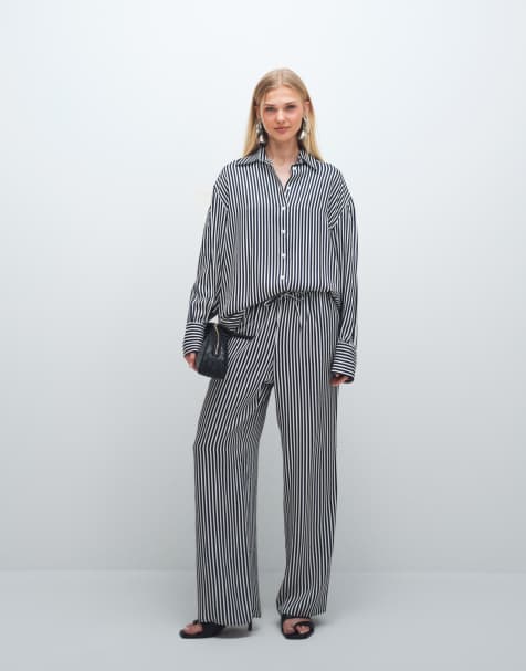 ASOS DESIGN – Kritstrecksrandigt set i satin - view 1