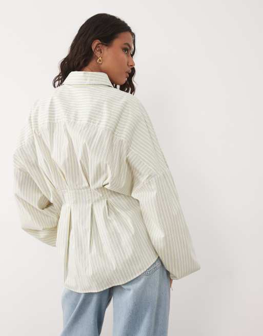 ASOS DESIGN - Kærnemælksfarvet skjorte med plisseret talje og striber, 4 af 4