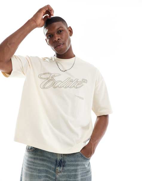 ASOS DESIGN - Kærnemælkshvid oversized T-shirt med påsyet grafik i firkantet pasform - view 1