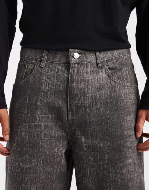 ASOS DESIGN – Krokodilmönstrade byxor i baggy fit, 4 av 5