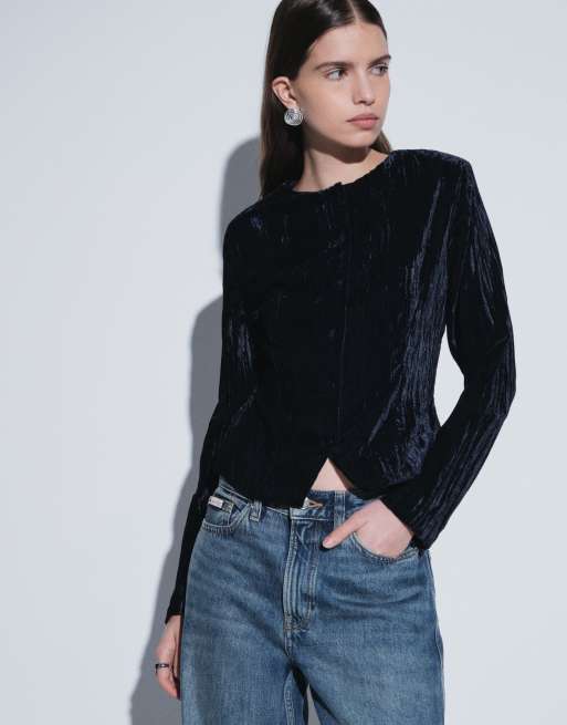 ASOS DESIGN krótka aksamitna kurtka w granatowym kolorze, 3 z 4
