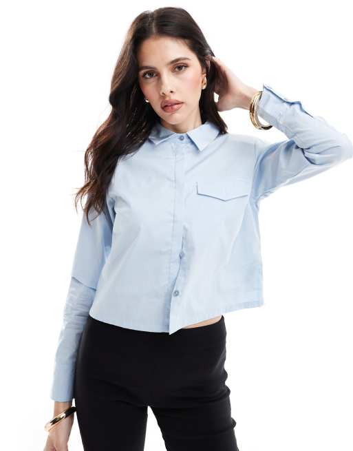 ASOS DESIGN – Krótka niebieska koszula o dopasowanym kroju z ozdobną kieszonką