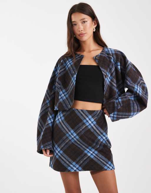 ASOS DESIGN – Krótka szczotkowana marynarka z rękawami typu kokon w brązowo-niebieską kratkę, część zestawu