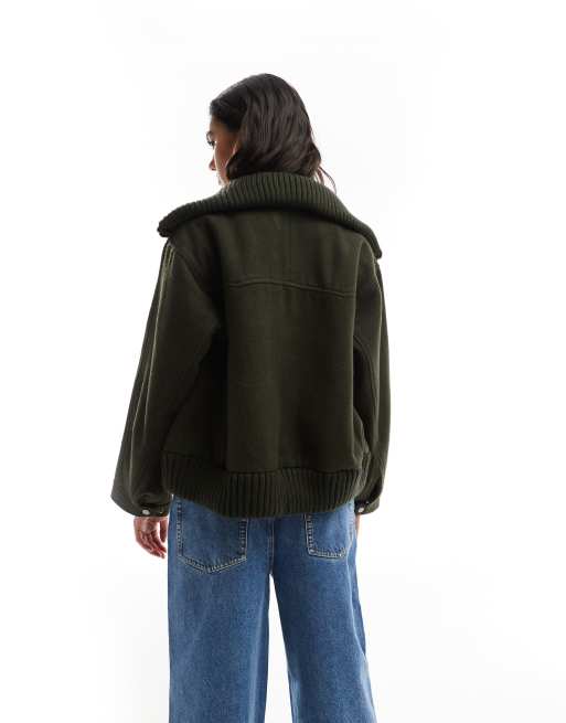 ASOS DESIGN – Krótki płaszcz z dzianinowym kołnierzem w kolorze khaki, 4 z 4