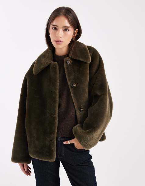 ASOS DESIGN – Krótki płaszcz ze sztucznego kożuszka w kolorze khaki - view 1