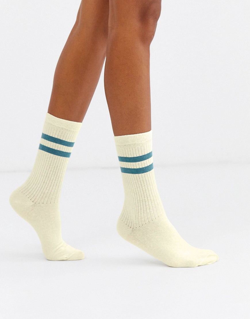 ASOS DESIGN - Kuitlange gestreepte sokken in crème met blauw streep