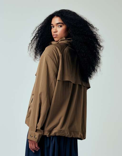 ASOS DESIGN – Kultige Sportjacke in Mokka mit Stehkragen, 4 von 4