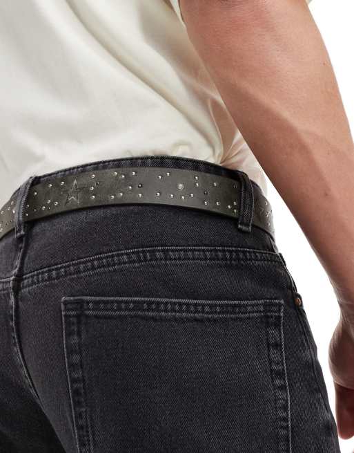 ASOS DESIGN – Kunstledergürtel in Vintage-Grau mit Nieten und Stern-Motiven, 3 von 4