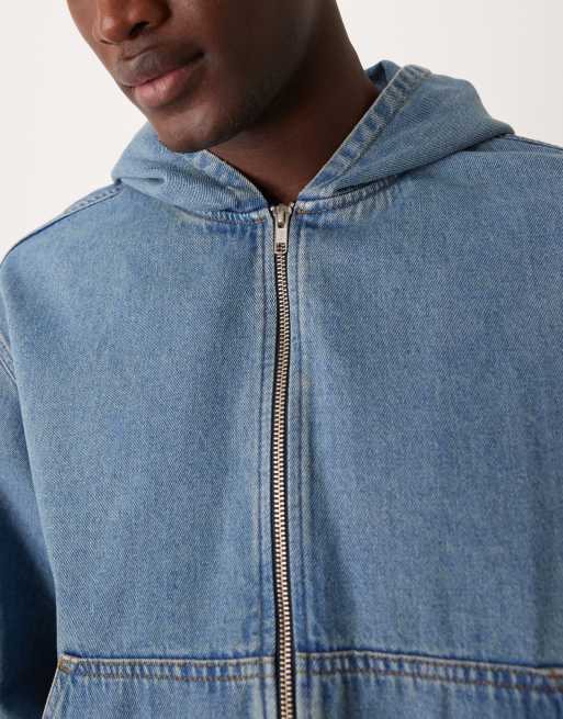 ASOS DESIGN – Kurz geschnittene Oversize-Jeansjacke in verwaschenem Mittelblau mit Kapuze, 3 von 4